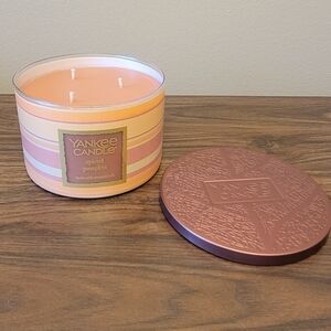 Yankee Candle Spiced Pumpkin 3-Wick 18 Oz New‎ Fall Decor Harvest